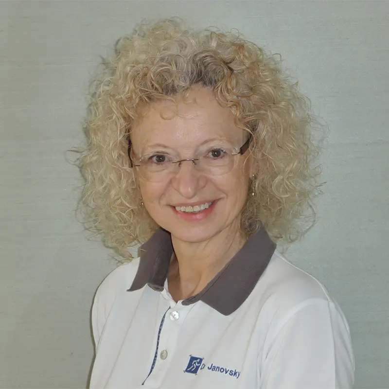 Dr. Iris Janovsky